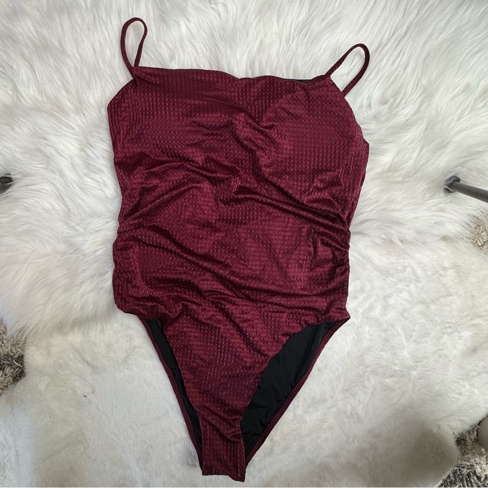 Berlook Chic Maroon One-Piece Swimsuit XL 40